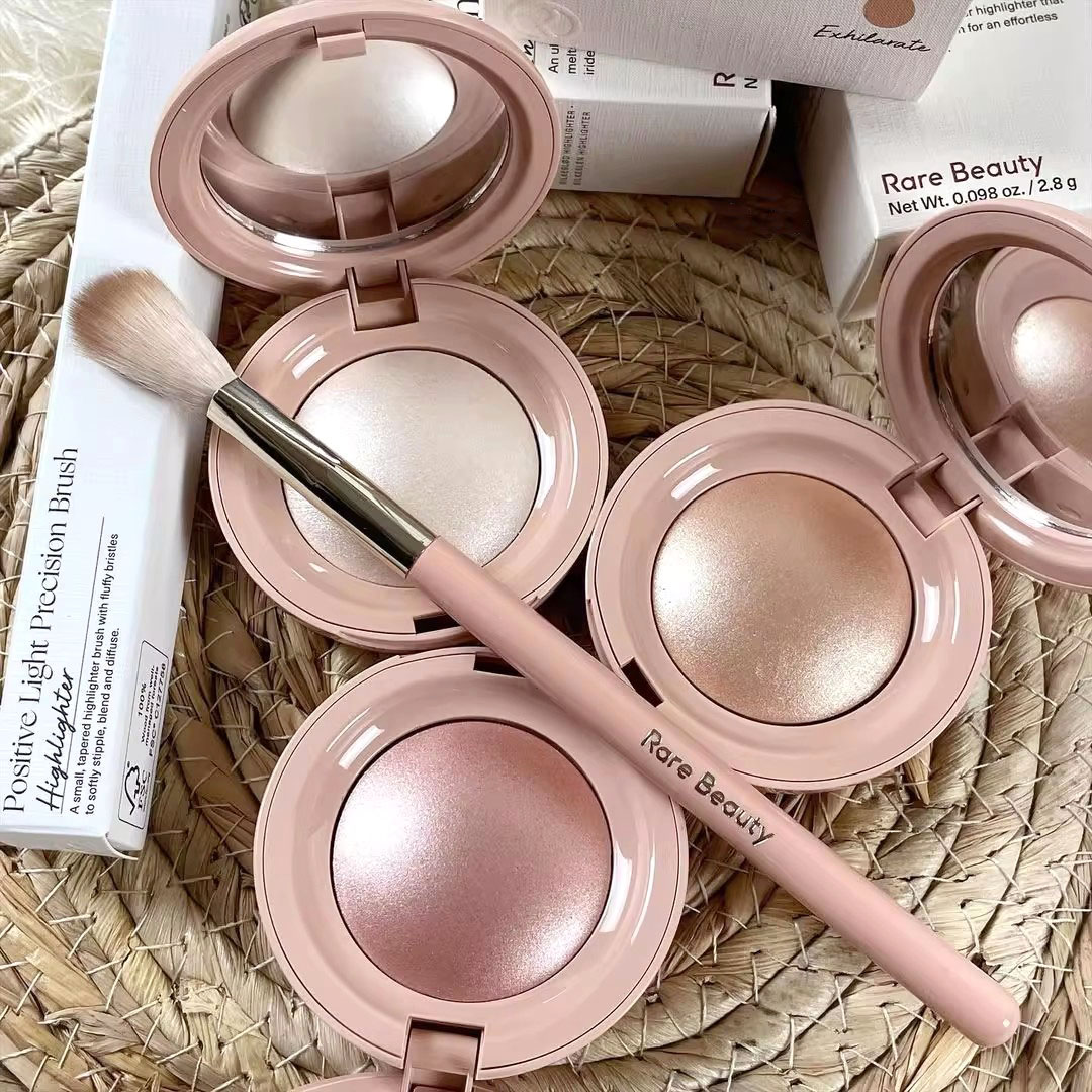 레어 뷰티 리퀴드 블러쉬 하이라이터 컨투어 하이 글로시 - Fenty Beauty Makeup Highlighter 리뷰 및 가격