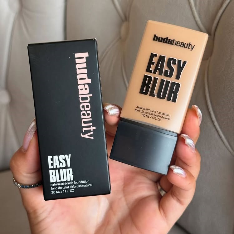 후다 뷰티 이지 블러 내추럴 에어브러쉬 파운데이션 (니 - Huda Beauty Makeup Bag 리뷰 및 가격